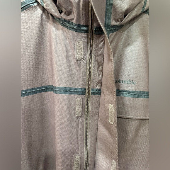 Columbia hooded raincoat - Picture 14 of 15